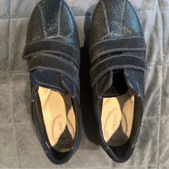 Woman’s Clark’s Black Slip-On Shoes - Picture 1 of 4